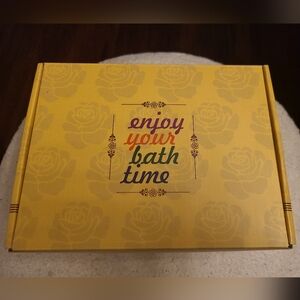 INTEYE Organic Bath Bombs Gift Set, 24 Handmade Fizzies Rich in Essential Oil